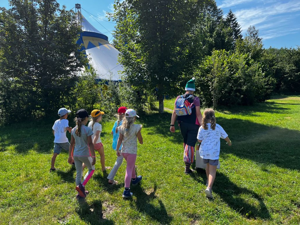 Königsdorfer Ferienbande – im Schatten des Lichts